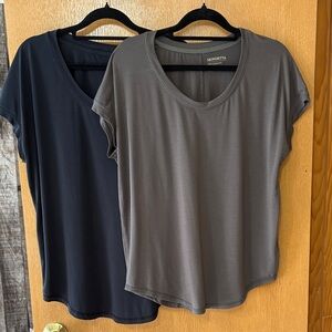 Lot Of 2 Mondetta Short Sleeve Scoop Neck Tees - Olive Green XS & Black S